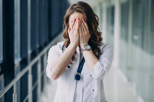 harcèlement médecine - freepik